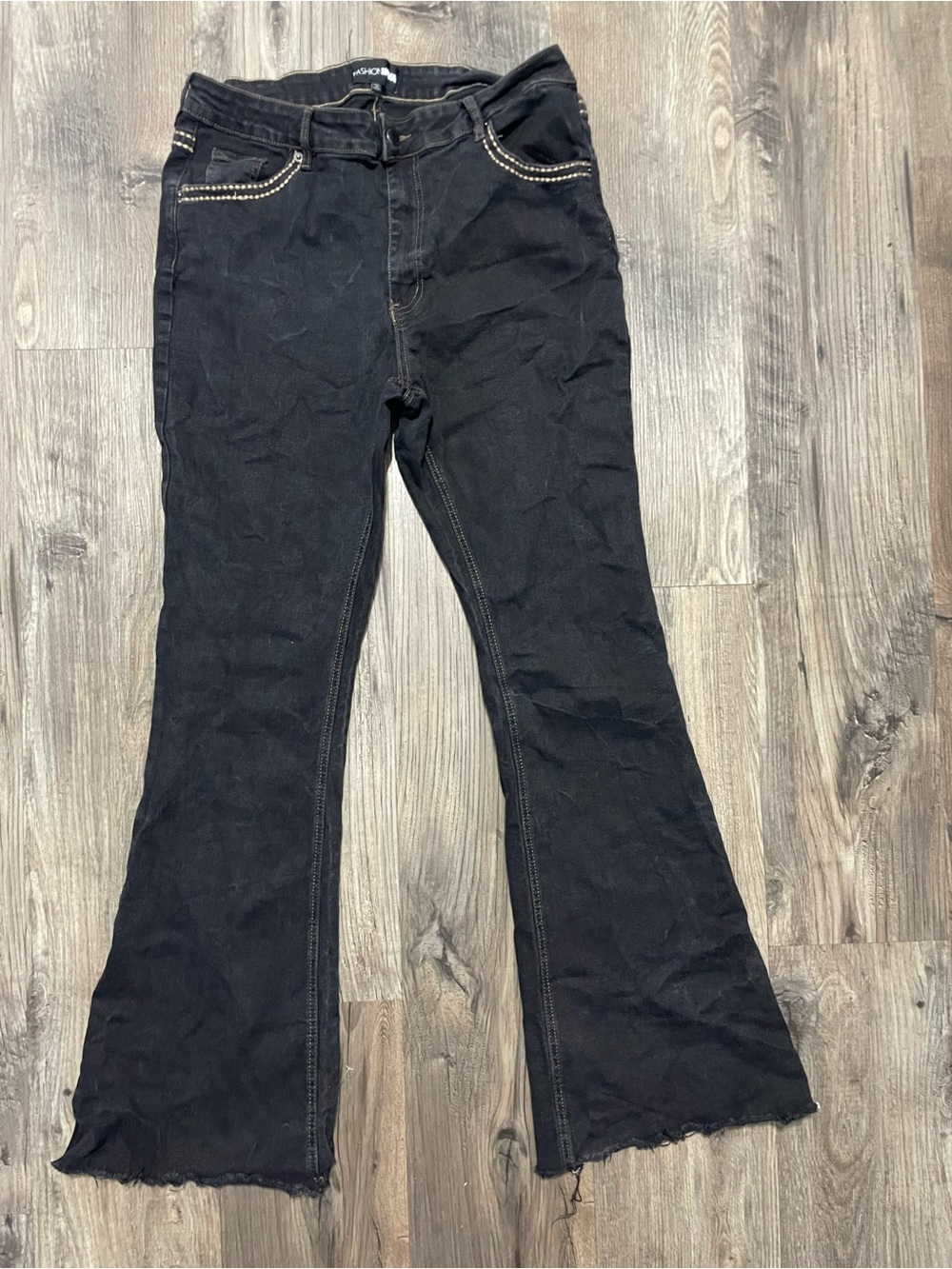 Women’s FashionNova Black Flared Jeans with Decorative Pocket Trim size 18 Used